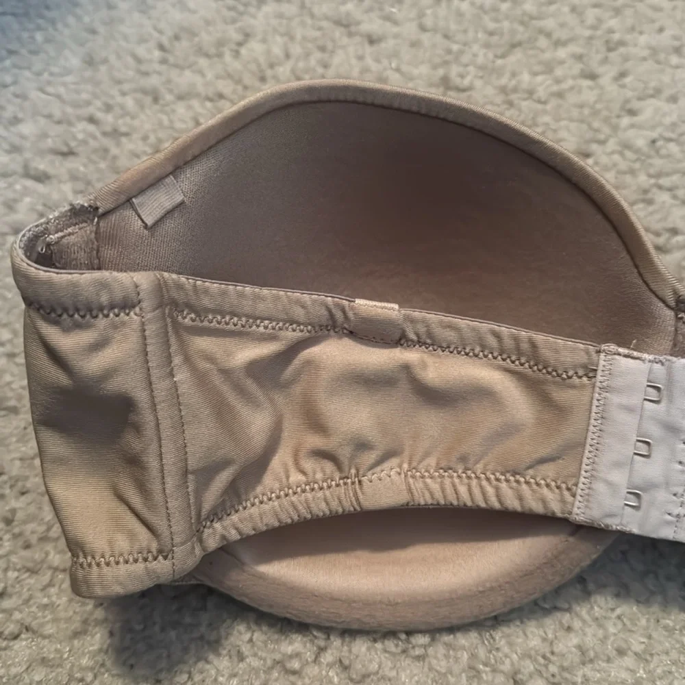 Self Expressions By Maidenform Strapless Bra Size 38D Color Nude - Picture 7 of 11